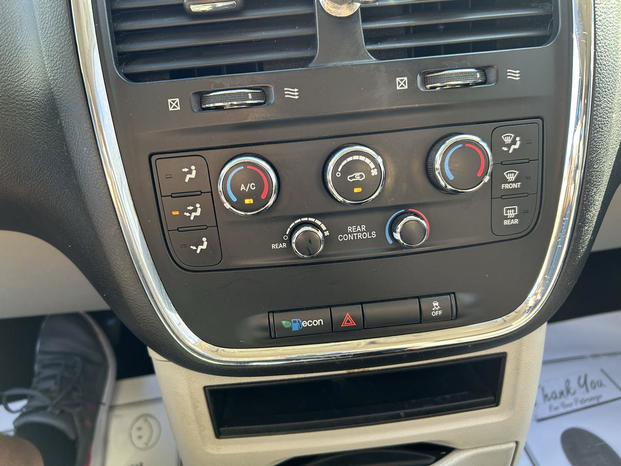 Used 2018 Dodge Grand Caravan SE w/ Rear Park Assist Package FWD image 23