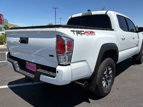 Used 2021 Toyota Tacoma TRD Off-Road w/ Technology Package AWD/4WD image 3