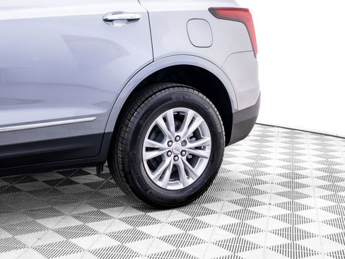 New 2026 Cadillac XT5 Luxury w/ LPO, Floor Liner Package AWD/4WD image 33