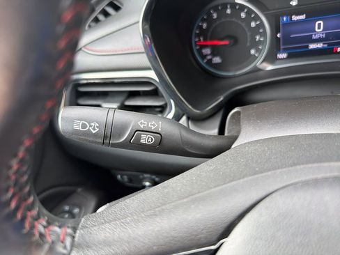 Used 2022 Chevrolet Equinox RS image 9