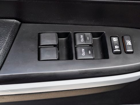 Used 2019 Toyota Tundra Limited w/ Limited Premium Package AWD/4WD image 20