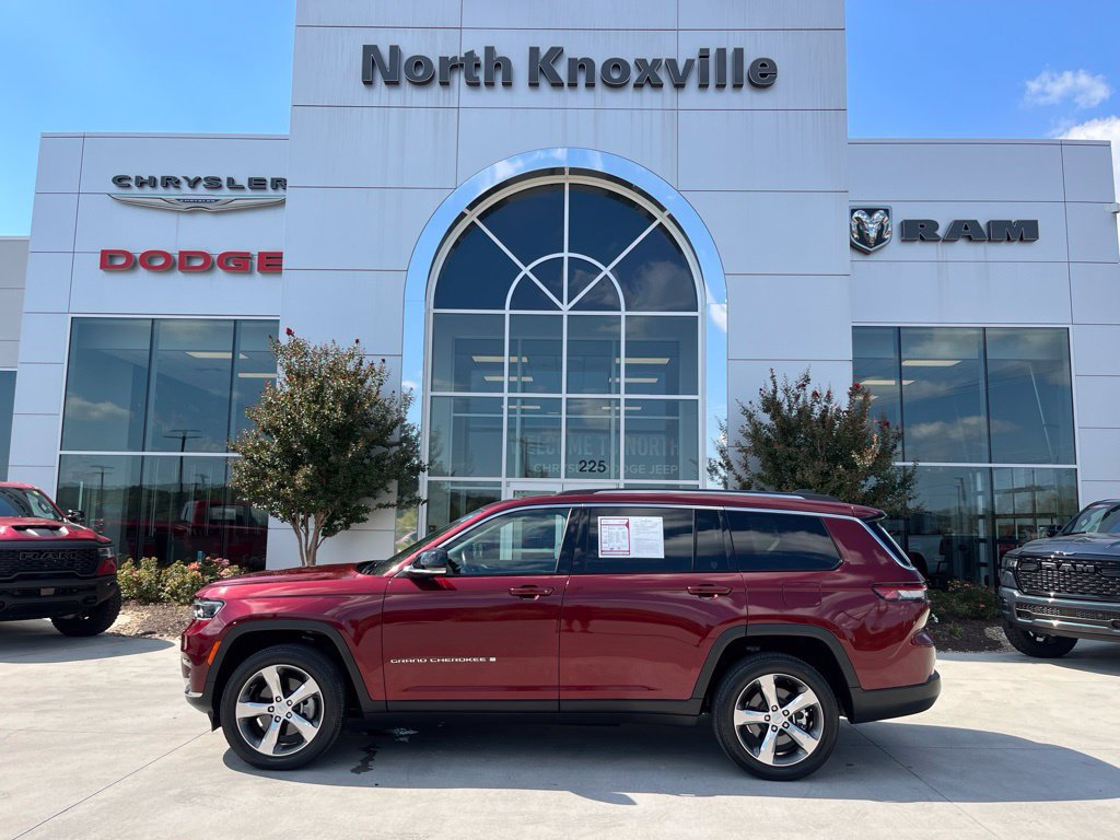 Used 2022 Jeep Grand Cherokee L Limited AWD/4WD image 2