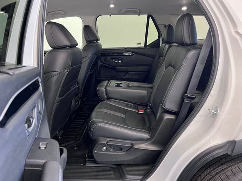 Used 2025 Honda Pilot EX-L image 13