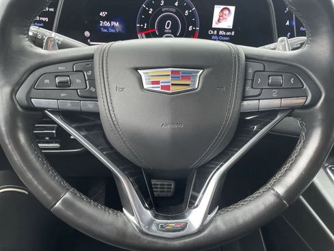 Used 2023 Cadillac Escalade V w/ LPO, ONYX Package image 10