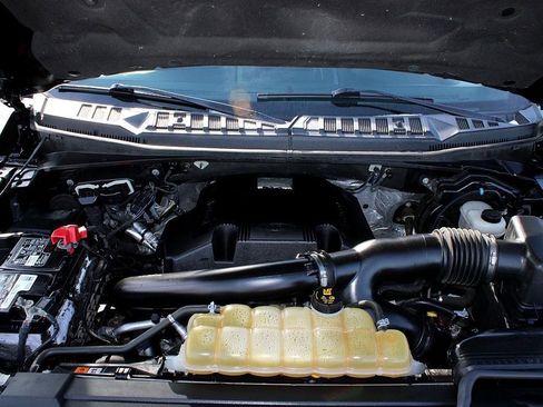 Used 2019 Ford F150 XLT w/ Equipment Group 302A Luxury image 15