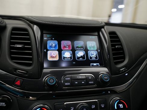 Used 2017 Chevrolet Impala Premier w/ Enhanced Convenience Package image 6