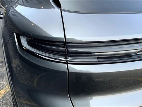 New 2025 Porsche Cayenne Turbo image 19