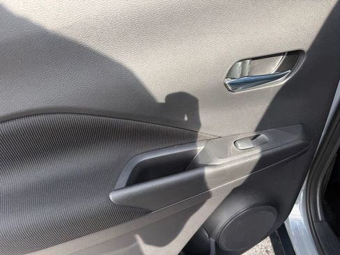 Used 2021 Nissan Kicks SV FWD image 30