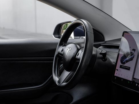 Used 2018 Tesla Model 3 Long Range image 14