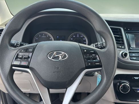 Used 2017 Hyundai Tucson SE w/ SE Popular Package 02 FWD image 14