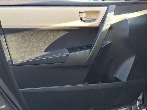 Used 2019 Toyota Corolla LE FWD image 12