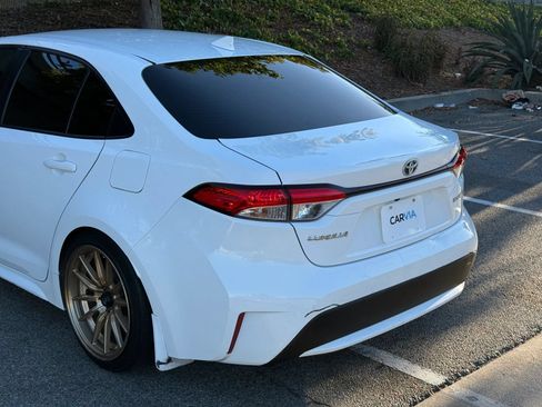 Used 2020 Toyota Corolla LE w/ Carpet Mat Package (TMS) FWD image 18