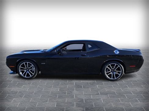 Used 2023 Dodge Challenger R/T image 4