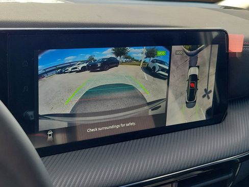 New 2026 Nissan Kicks SR w/ SR Premium Package FWD image 11