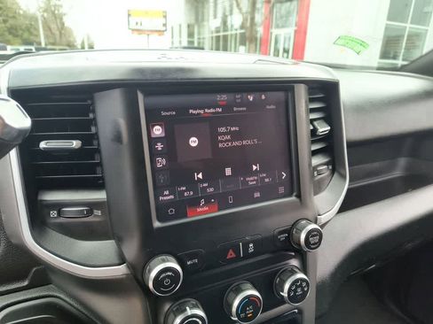 Used 2022 RAM 2500 Big Horn AWD/4WD image 16