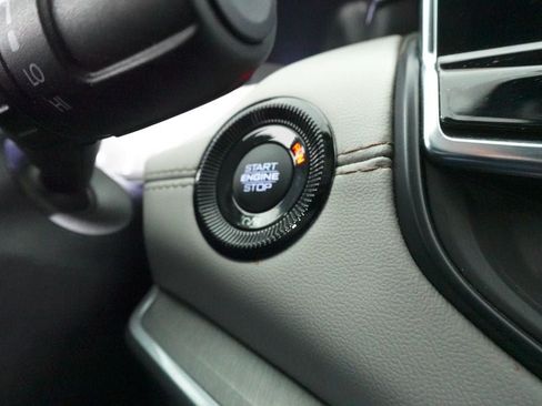 Used 2025 Jeep Compass Limited AWD/4WD image 18