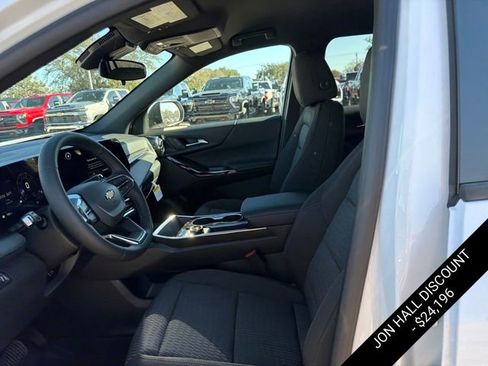 New 2026 Chevrolet Equinox LT FWD image 21