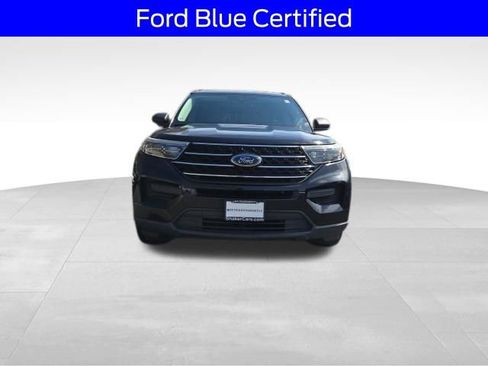 Used 2020 Ford Explorer XLT w/ Comfort Package image 2