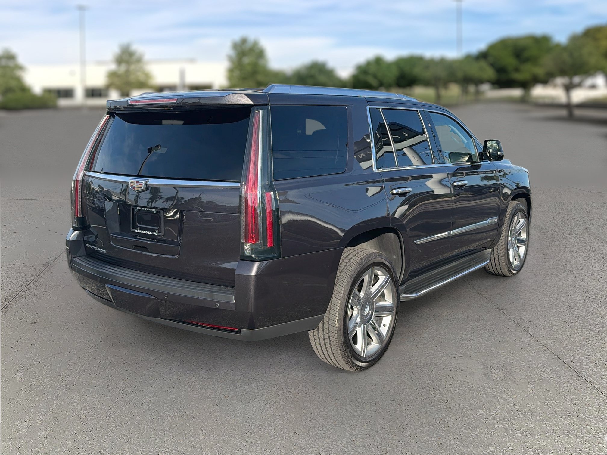 Used 2016 Cadillac Escalade Luxury AWD/4WD image 7