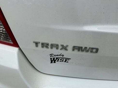 Used 2019 Chevrolet Trax LS w/ Tint and Cruise Package AWD/4WD image 12