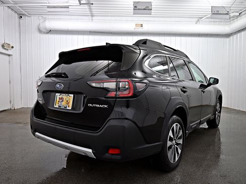 Used 2023 Subaru Outback Limited AWD/4WD image 34