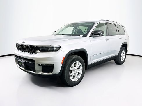 Used 2023 Jeep Grand Cherokee L Limited w/ Trailer Tow Group (B) image 3