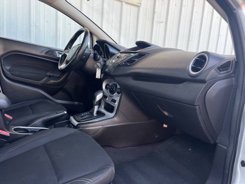 Used 2015 Ford Fiesta SE FWD image 14