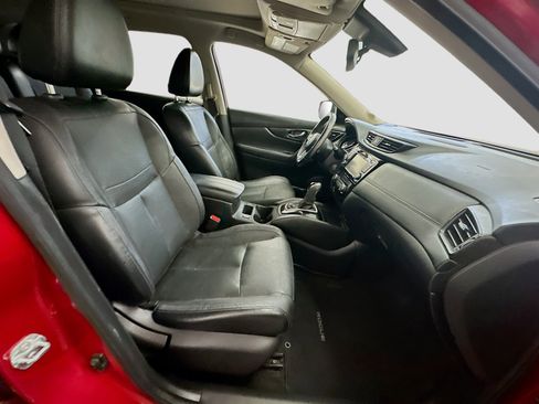 Used 2017 Nissan Rogue SL w/ SL Premium Package image 34