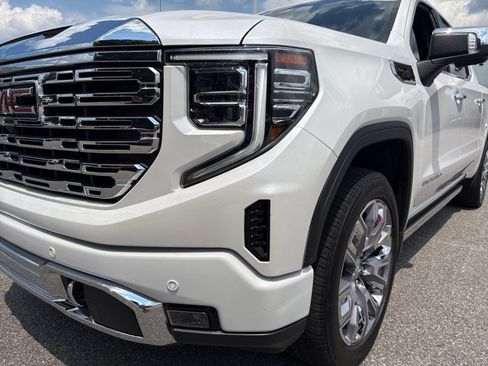 Used 2023 GMC Sierra 1500 Denali w/ Denali Reserve Package AWD/4WD image 26