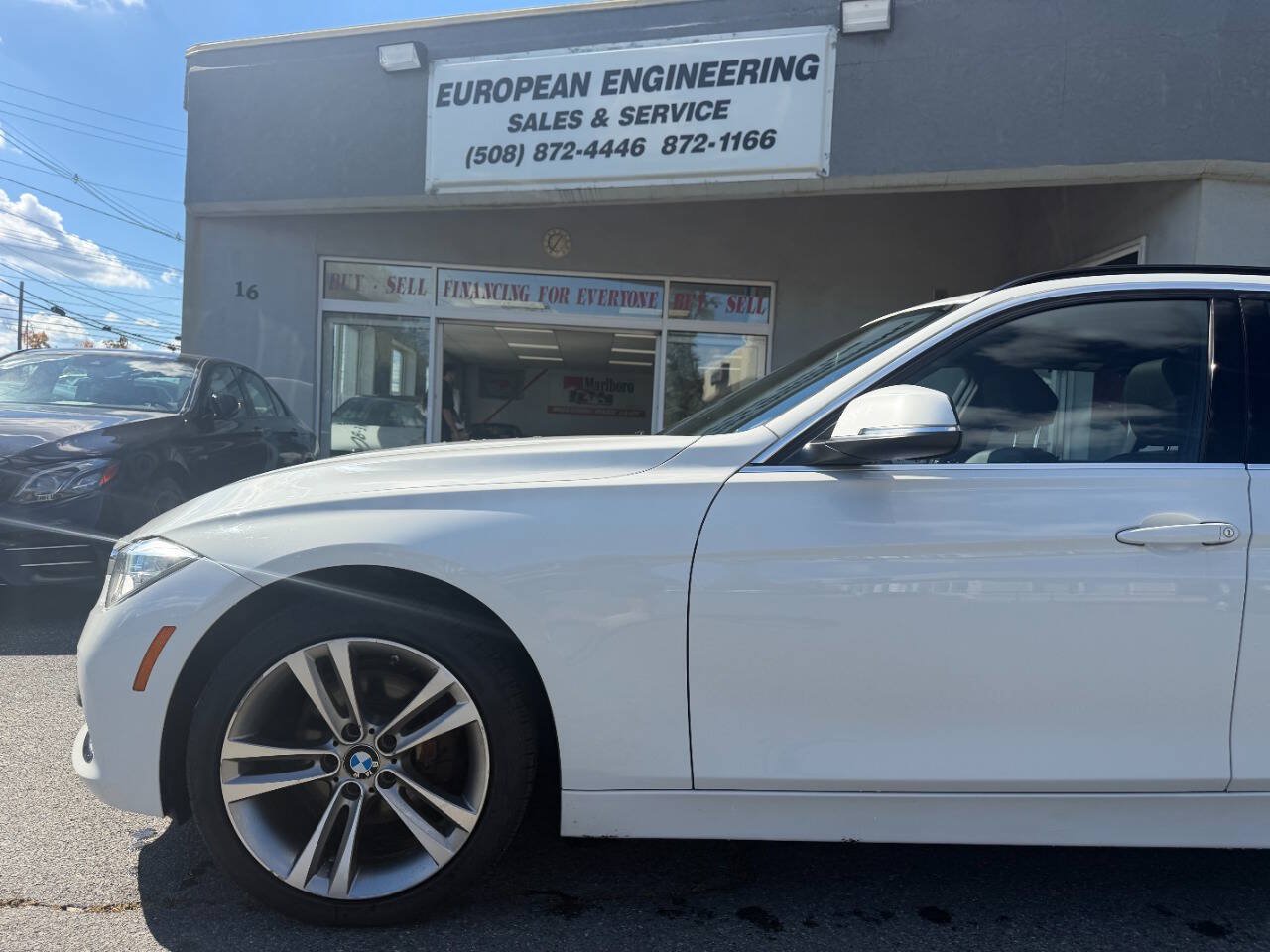 Used 2016 BMW 328i xDrive Wagon AWD/4WD image 11