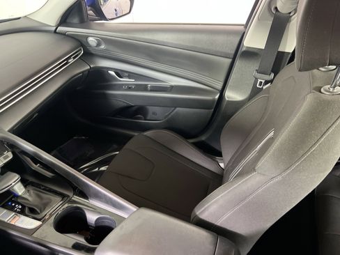 Used 2023 Hyundai Elantra SEL w/ Convenience Package image 23