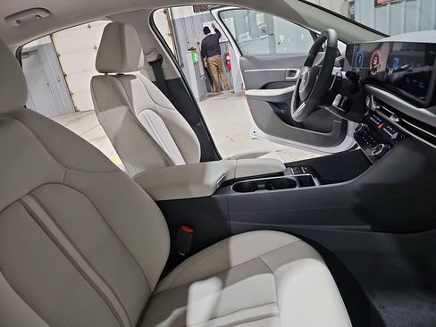 New 2026 Hyundai Sonata SEL AWD/4WD image 10