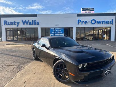 Used 2019 Dodge Challenger SXT w/ Blacktop Package