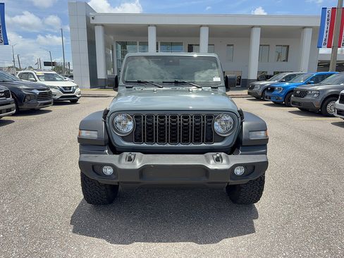 Used 2024 Jeep Wrangler Unlimited Sport AWD/4WD image 3