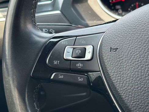 Used 2021 Volkswagen Tiguan SE R-Line w/ 3rd Row Seat Package AWD/4WD image 23