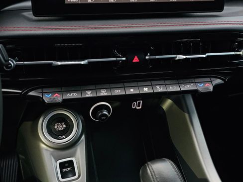 Used 2024 Dodge Hornet R/T w/ R/T Blacktop Package image 31