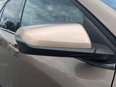 Used 2018 Chevrolet Equinox LT w/ LPO, Floor Liner Package AWD/4WD image 12