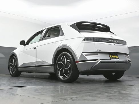 Used 2024 Hyundai Ioniq 5 Limited image 49
