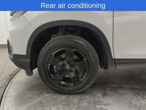 Certified 2024 Honda Ridgeline Black Edition image 12