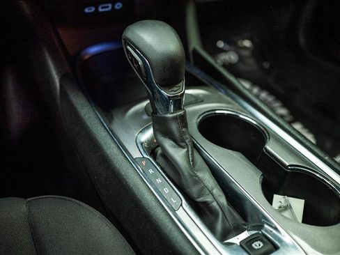 Used 2023 Chevrolet Malibu LT image 18
