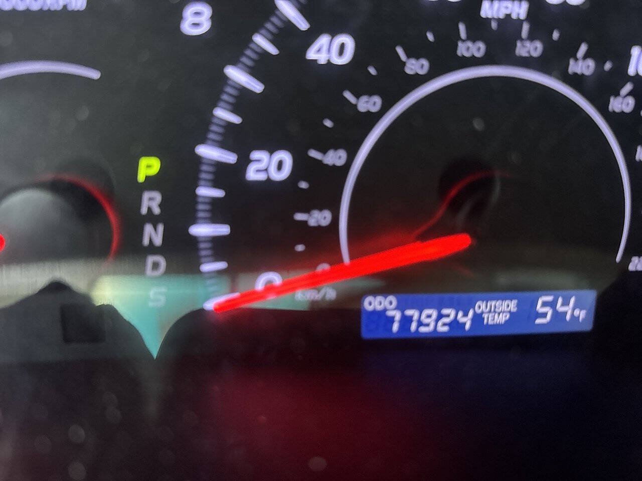 Used 2010 Toyota Camry LE FWD image 13