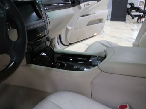 Used 2008 Lexus LS 460 L w/ Preferred Accessory Pkg RWD image 66