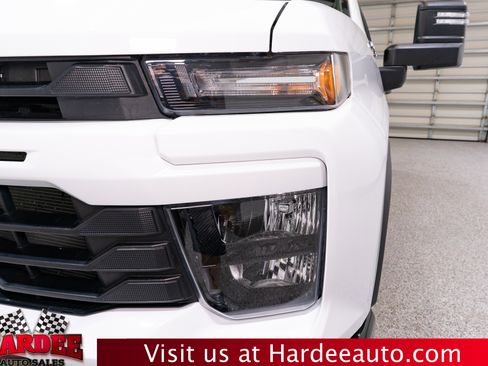 Used 2025 Chevrolet Silverado 2500 Custom w/ Custom Value Package AWD/4WD image 8