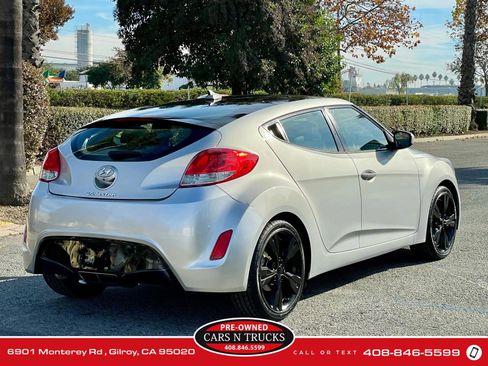 Used 2016 Hyundai Veloster w/ Option Group 02 image 8