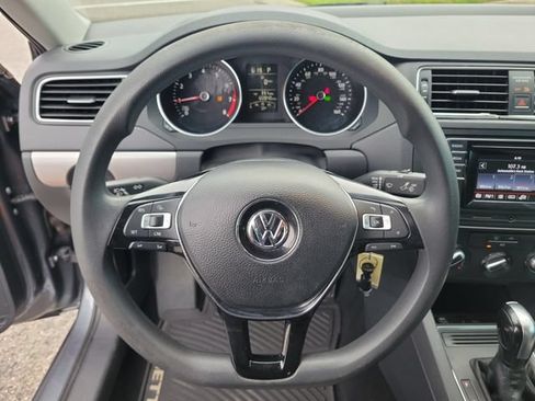 Used 2017 Volkswagen Jetta S FWD image 23