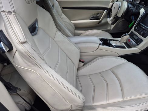 Used 2013 Maserati GranTurismo Sport RWD image 19