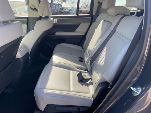 Used 2025 Hyundai Santa Fe SEL image 27