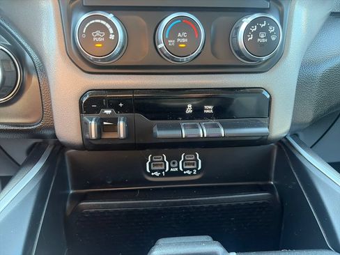 Used 2020 RAM 1500 Big Horn AWD/4WD image 18