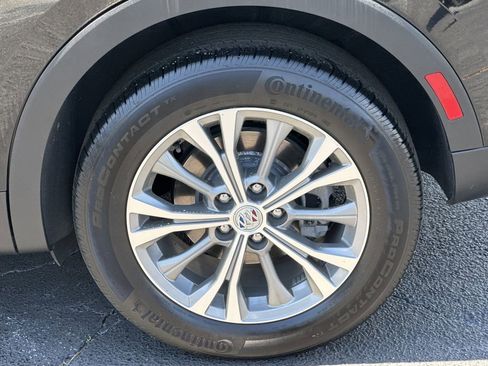 Used 2023 Buick Envision Preferred image 19