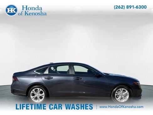 Certified 2025 Honda Accord LX image 7